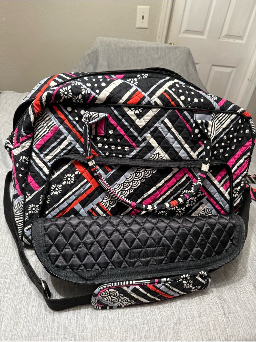 Vera Bradley - Picture 3 of 8